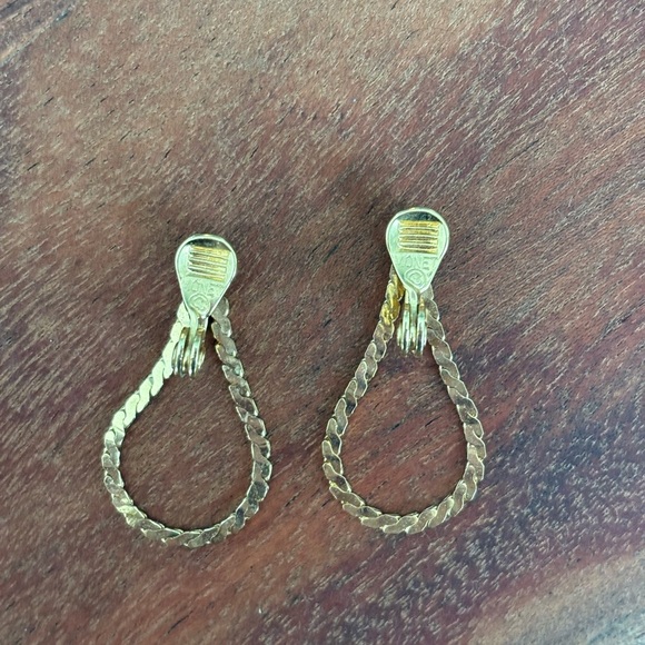 Gold Tone Chain Dangle Clip On Earrings by Monet - DAINTY & LIGHT - Picture 4 of 6